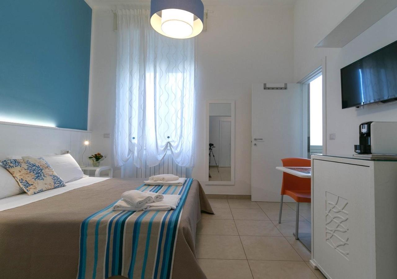 Fronte Mare Rooms By Salentolimit Porto Cesareo Eksteriør billede