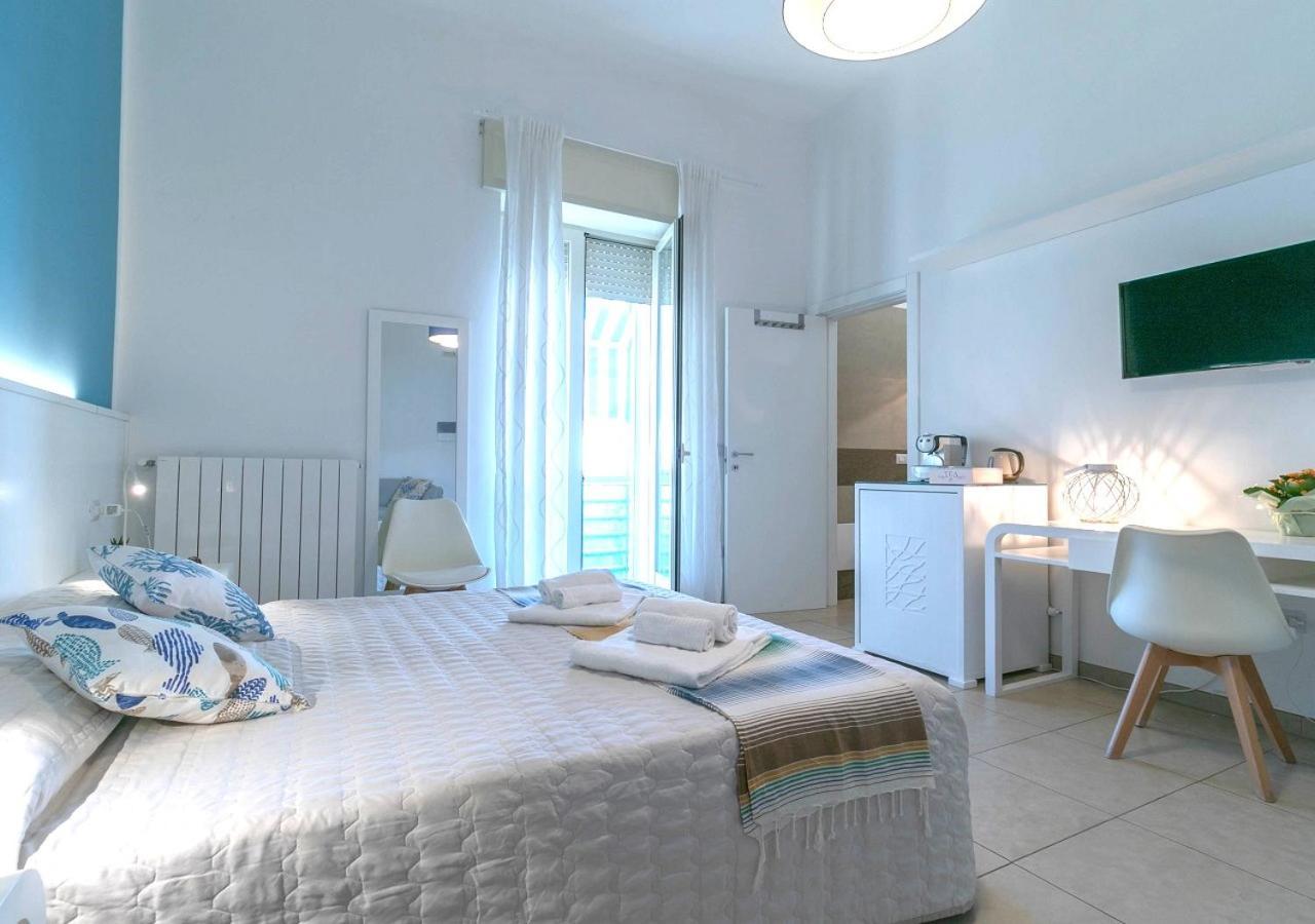 Fronte Mare Rooms By Salentolimit Porto Cesareo Eksteriør billede