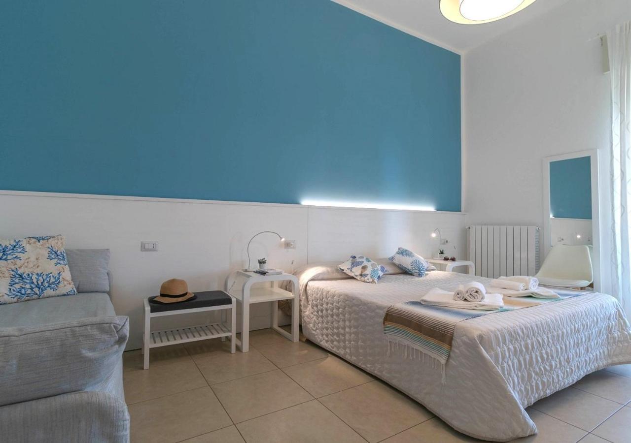 Fronte Mare Rooms By Salentolimit Porto Cesareo Eksteriør billede