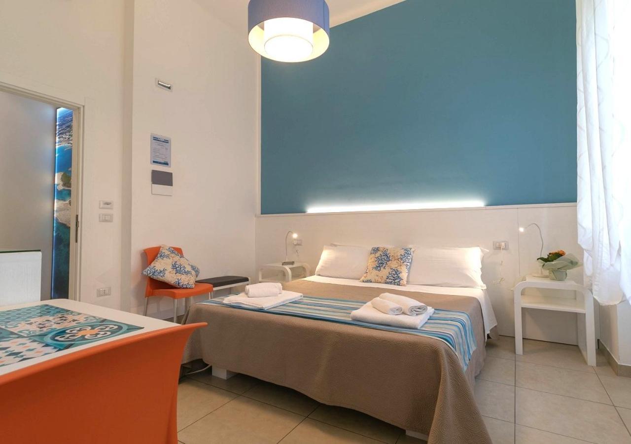 Fronte Mare Rooms By Salentolimit Porto Cesareo Eksteriør billede